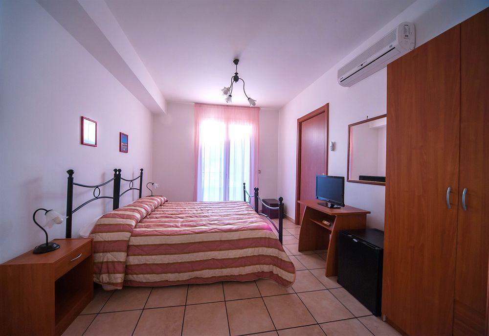 Fragolina B&B Furci Siculo Ngoại thất bức ảnh