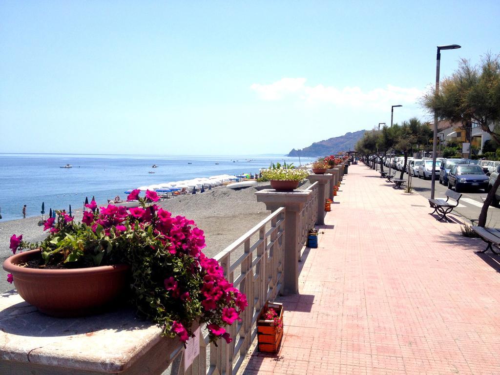 Fragolina B&B Furci Siculo Ngoại thất bức ảnh